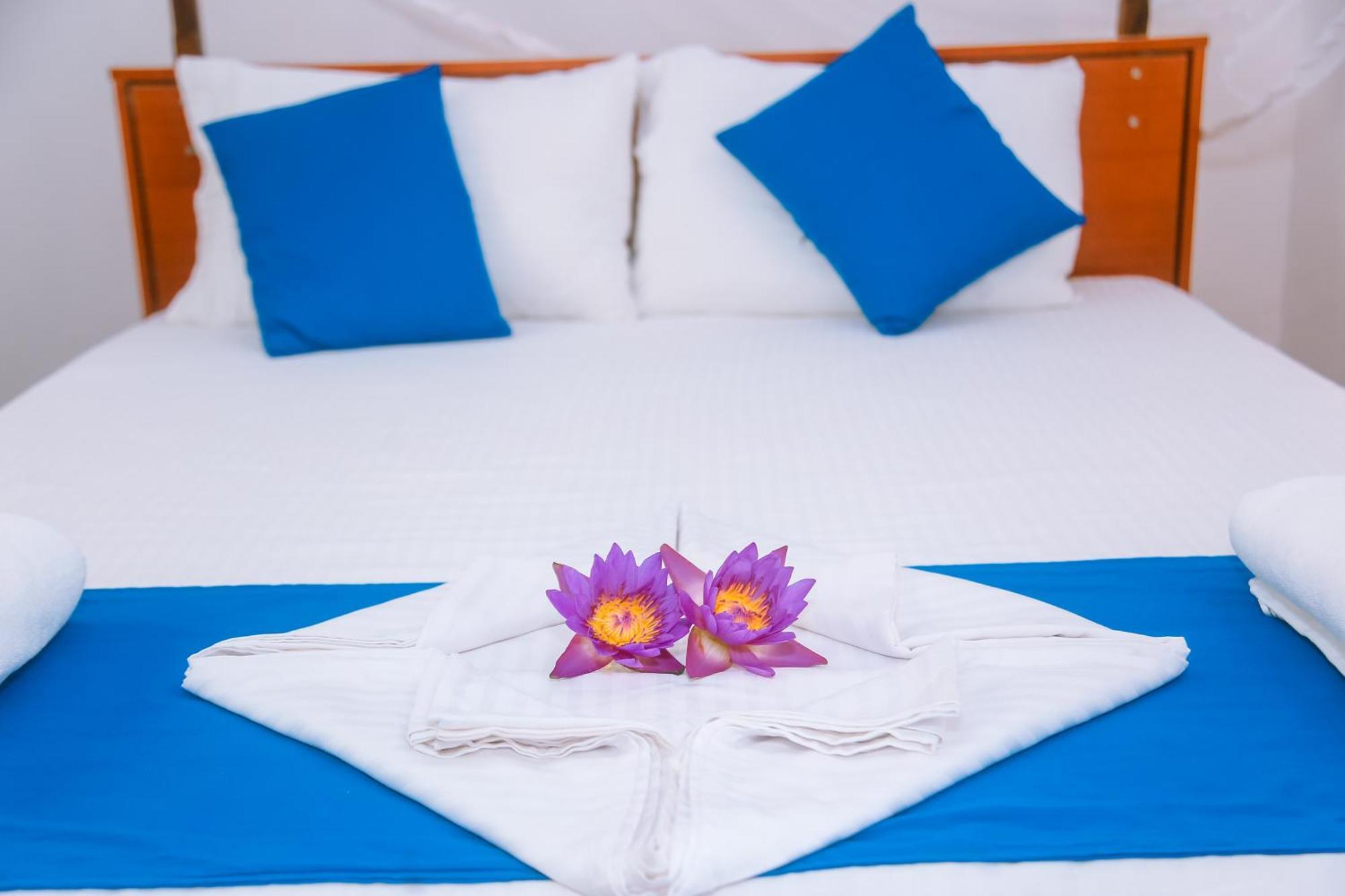 Hotel Blue Sky Mirissa Exterior foto